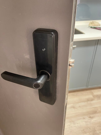 door_install_3